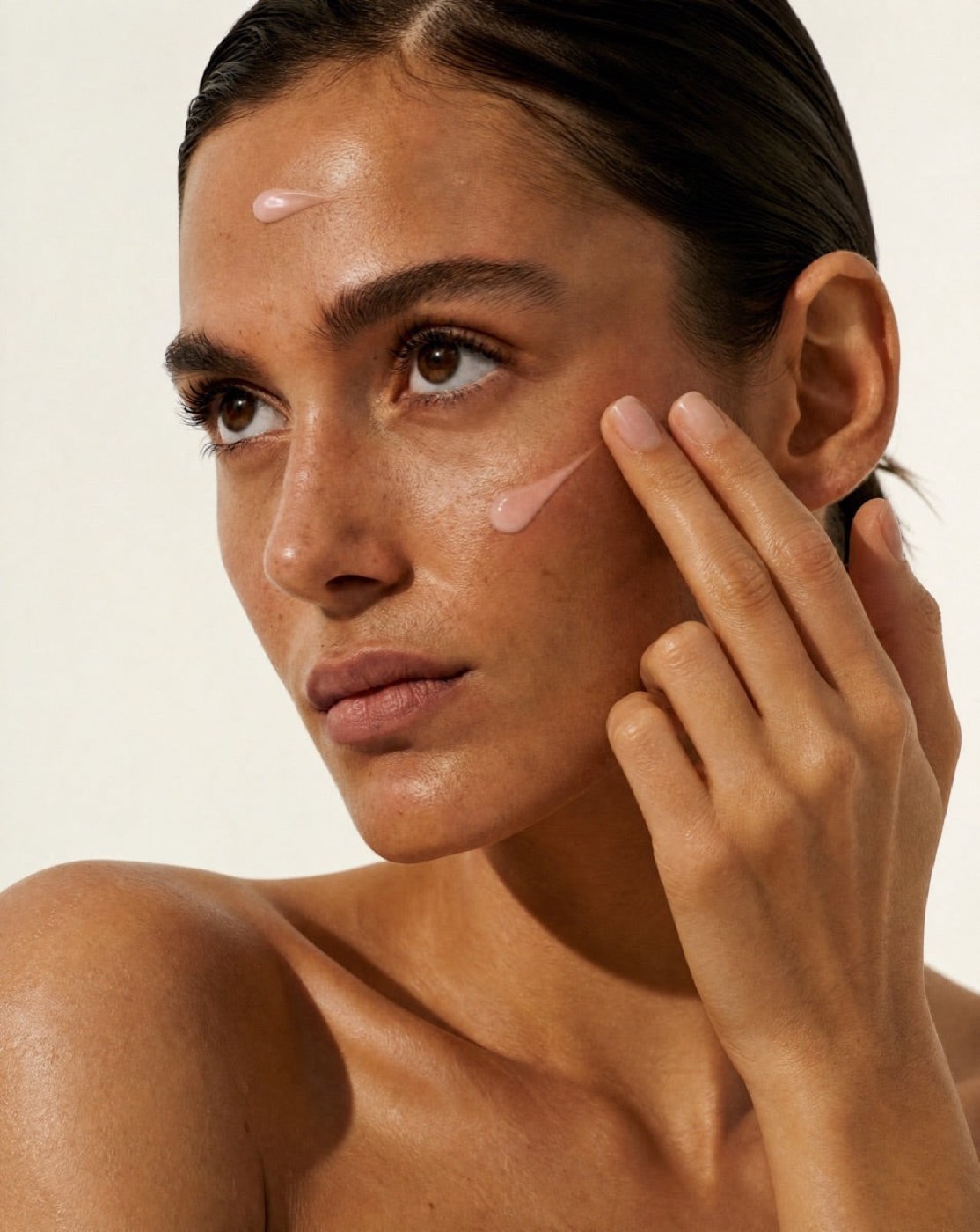 Texture and lines: FORM applied to skin